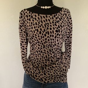 Ann Taylor women’s top, size small, comfortable material.